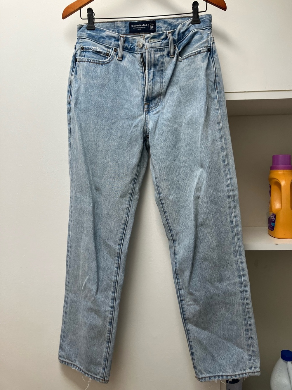 Abercrombie & Fitch Men’s Light Blue Straight Jeans